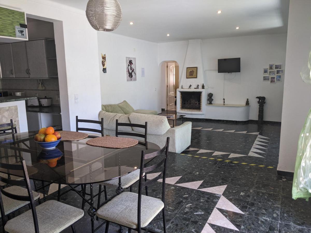 Dolphin House Hostel Faro Ngoại thất bức ảnh