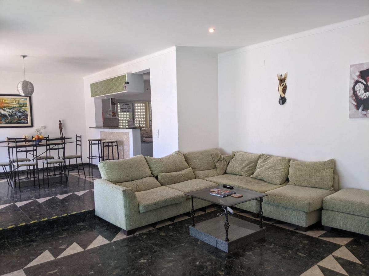 Dolphin House Hostel Faro Ngoại thất bức ảnh