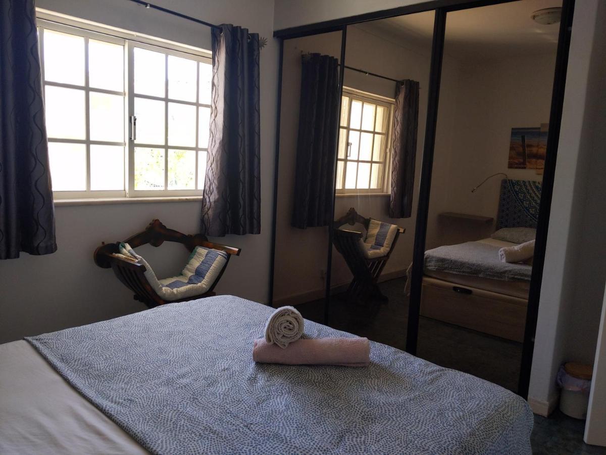 Dolphin House Hostel Faro Ngoại thất bức ảnh